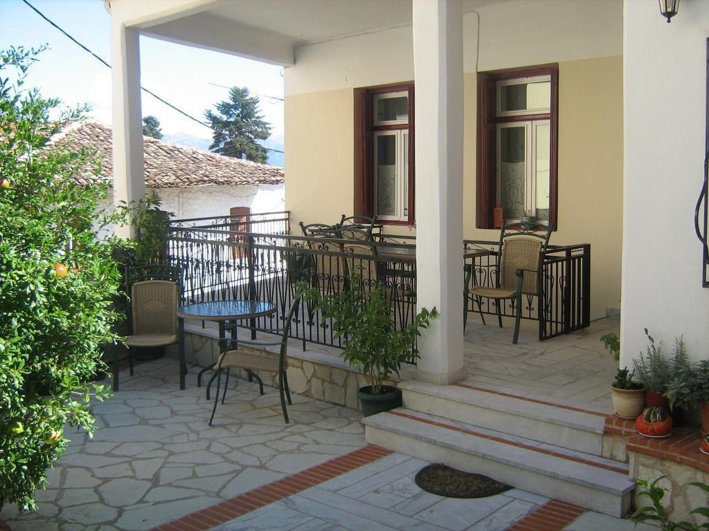 Appartement Filoxenia à Levídhion Extérieur photo