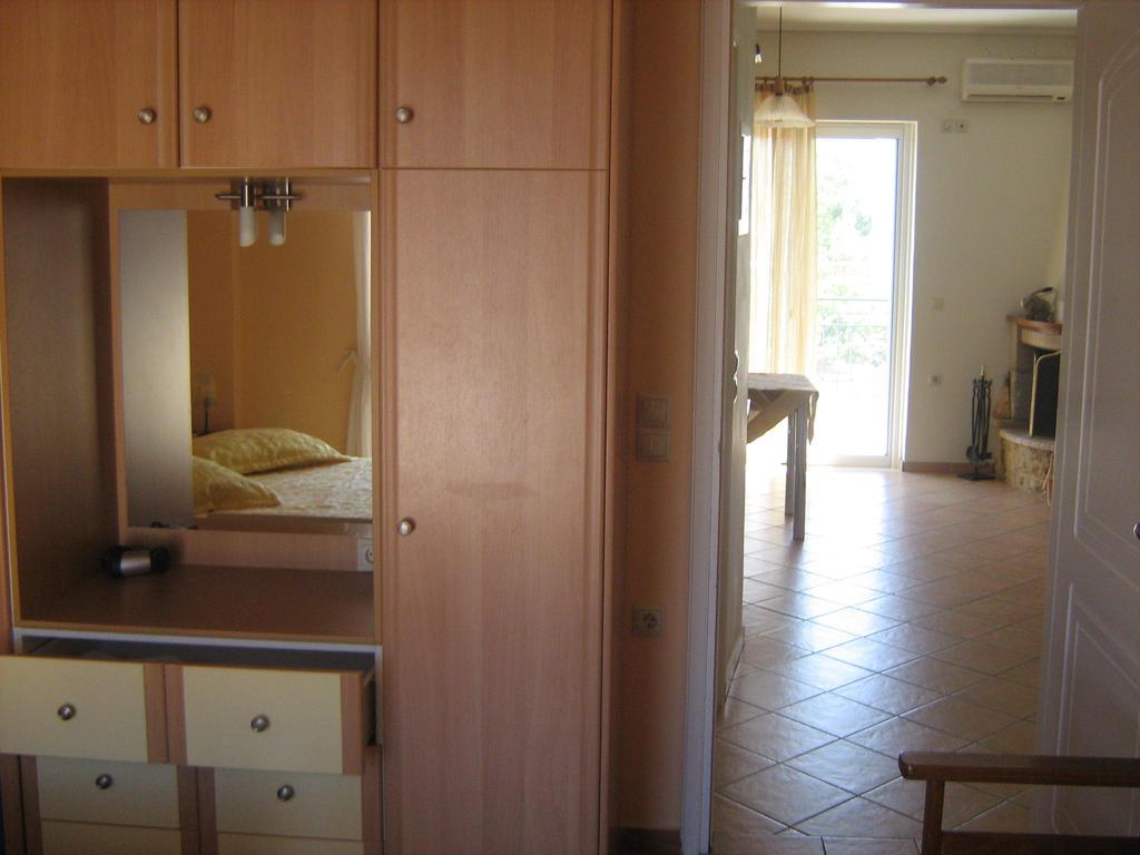 Appartement Filoxenia à Levídhion Chambre photo